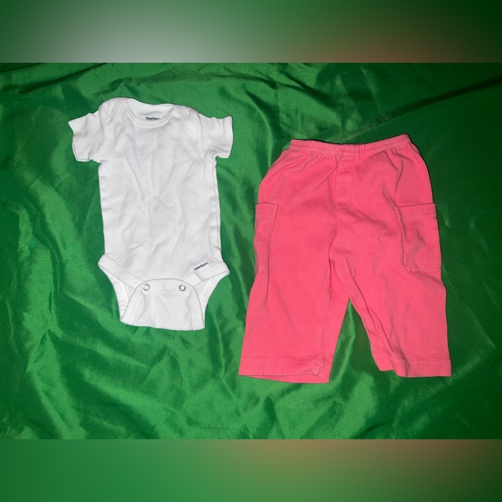 Gerber/ Baby Gap White Onesie and Pink Pants Set Newborn